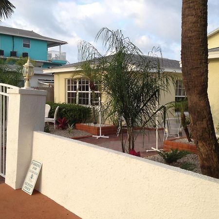Sand Glo Villas Indian Rocks Beach Exterior photo