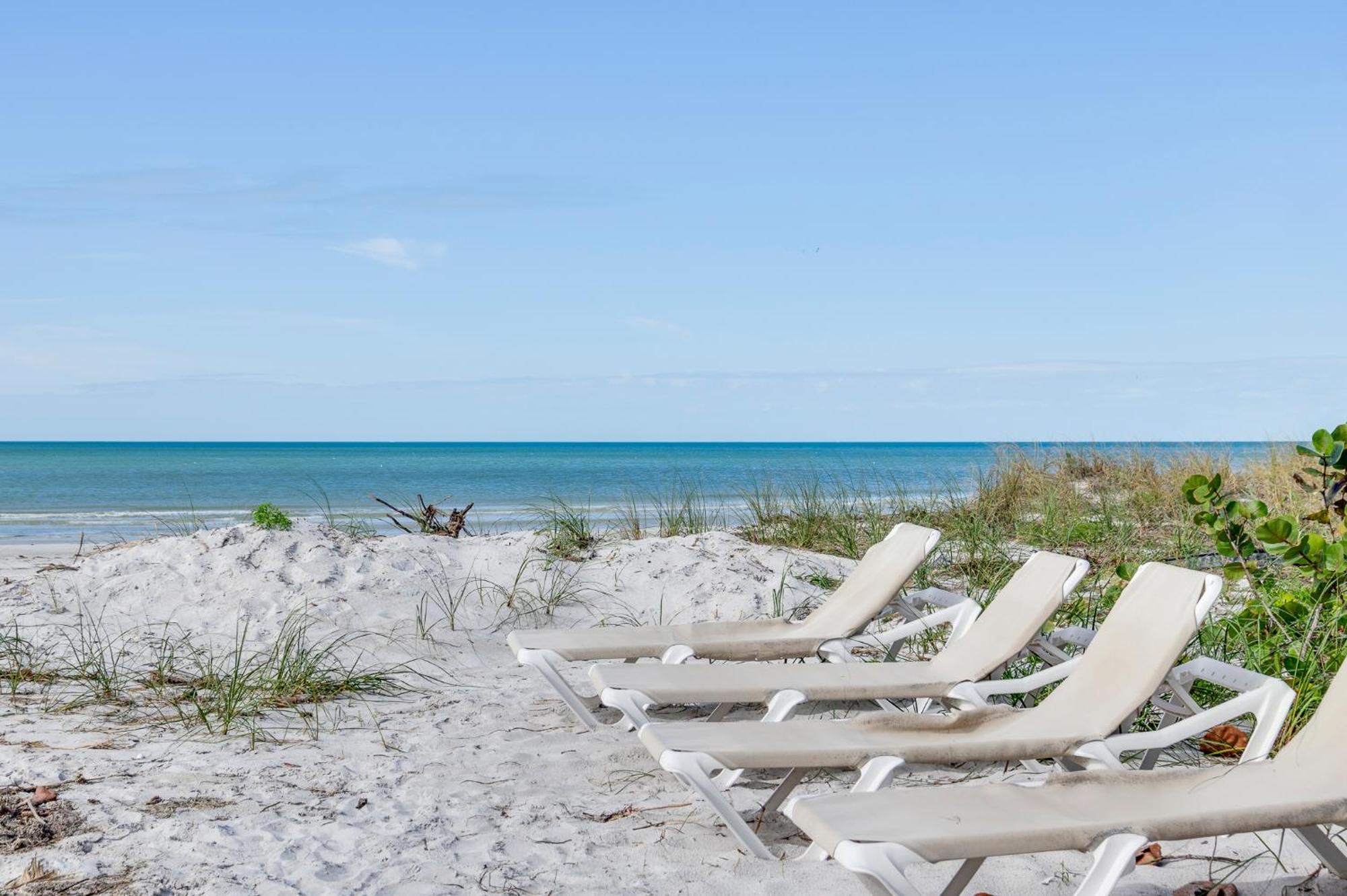 Sand Glo Villas Indian Rocks Beach Exterior photo